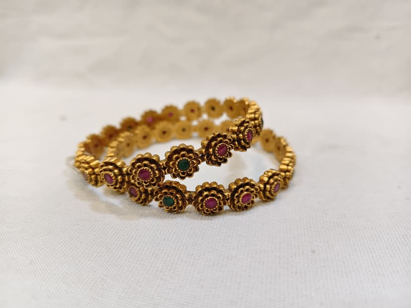 Vellora Jewels Antique Bangles | Ruby Emerald Floral Stud | Size 2.6