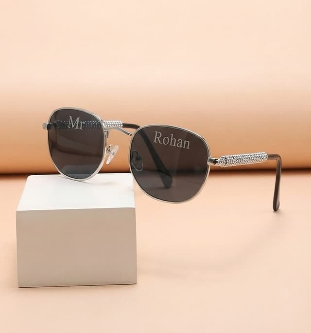 Once u placed order, we will message u via whatsapp for custom name .