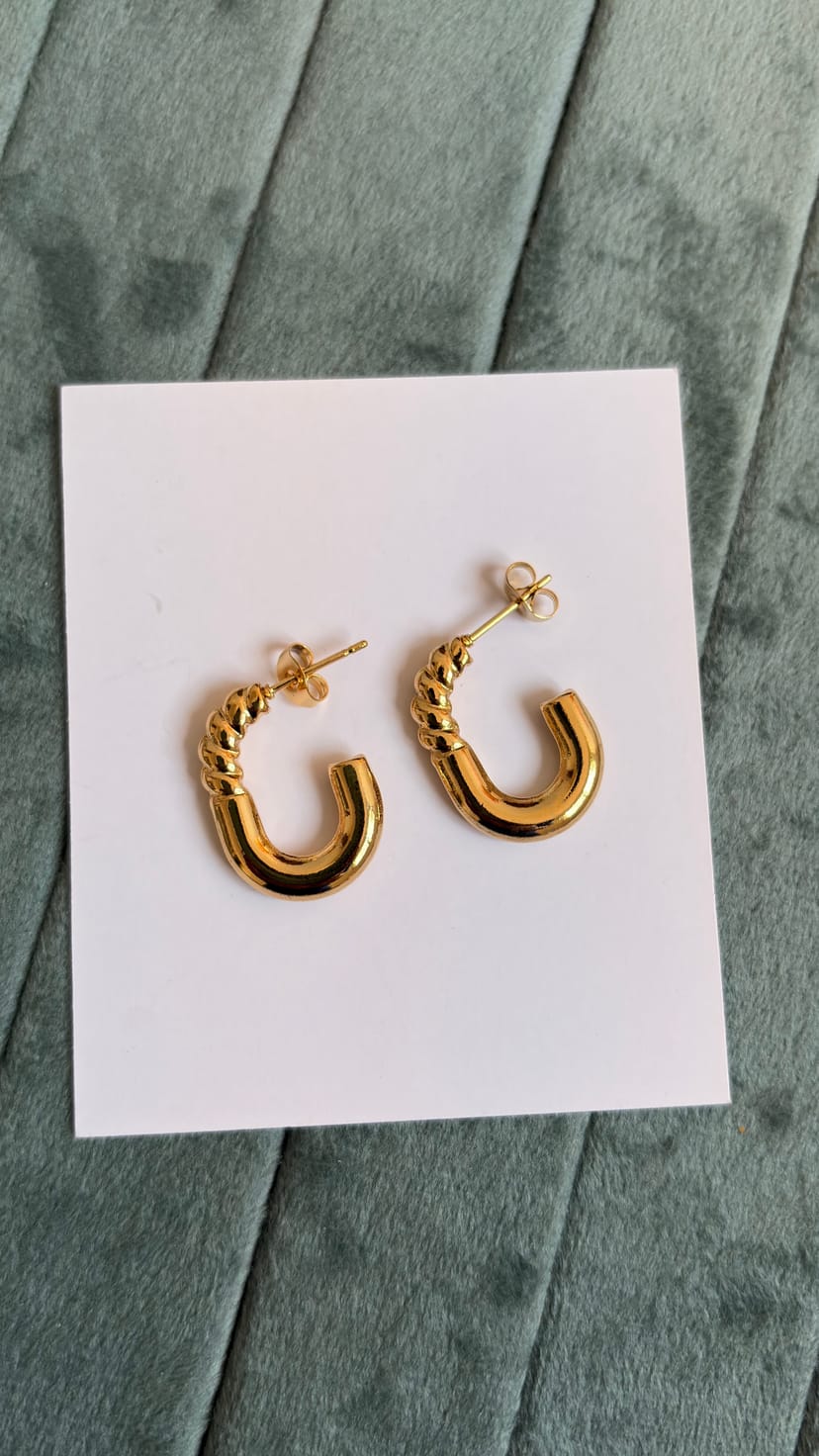 Minimalist Hoops
