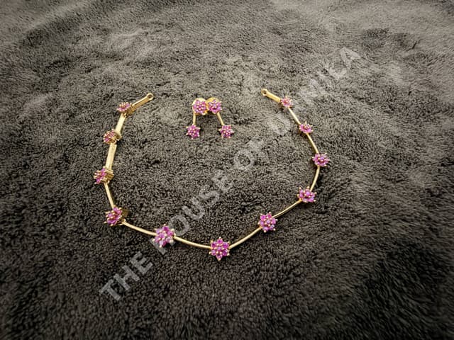 Traditional Invisible Floral Necklace Set