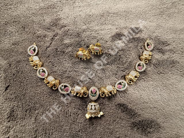 VAIBHAVI — Antique Gold Elephant & Peacock Necklace Set